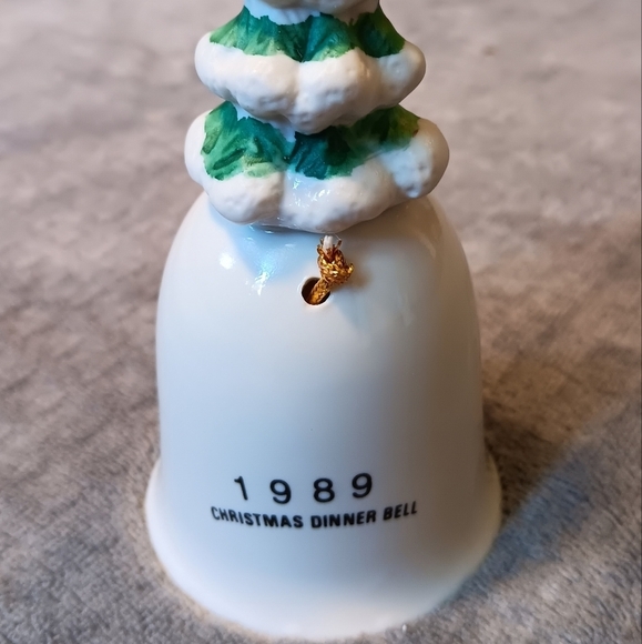 1989 Christmas Dinner Bell, Vintage 80s Holiday Retro Winter Home Decor - Picture 4 of 7